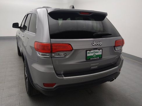 Used 2017 Jeep Grand Cherokee Limited w/ Luxury Group II RWD image 6
