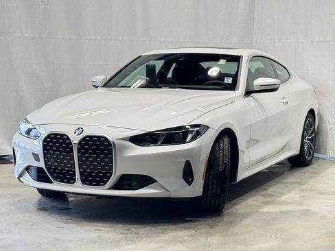 Certified 2025 BMW 430i xDrive Coupe w/ Convenience Package image 3