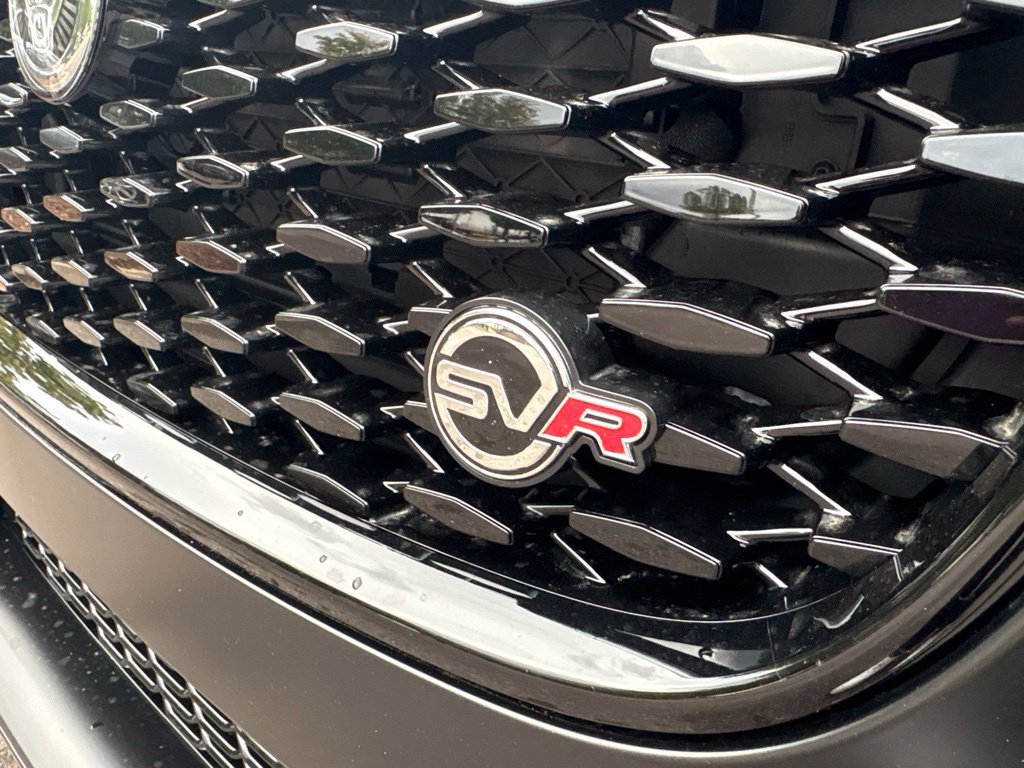 Used 2024 Jaguar F-PACE SVR AWD/4WD image 9