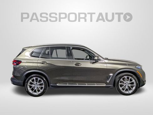 Certified 2024 BMW X5 xDrive40i w/ Premium Package image 7