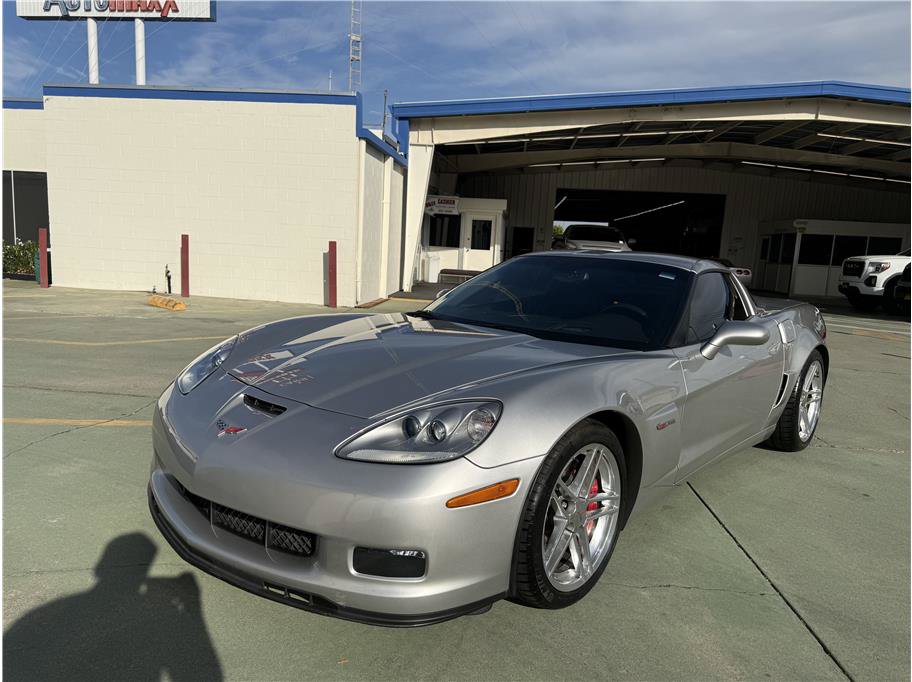 Used 2006 Chevrolet Corvette Z06 w/ Preferred Equipment Group RWD image 3