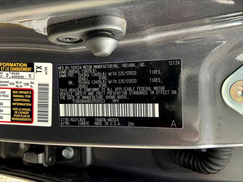 Used 2025 Toyota Highlander Limited image 36