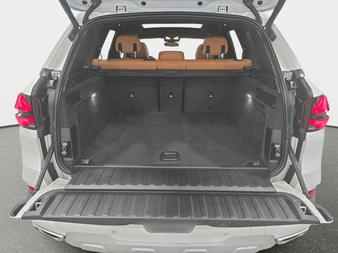 Certified 2024 BMW X5 sDrive40i w/ Parking Assistance Package RWD image 10