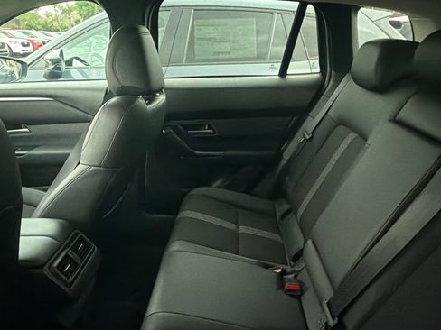 Used 2025 MAZDA CX-50 AWD 2.5 S w/ Premium Package image 9