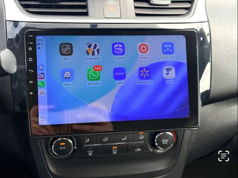 Used 2017 Nissan Sentra S image 12