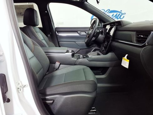 New 2026 GMC Terrain AT4 AWD/4WD image 11