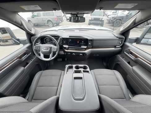 Used 2025 GMC Sierra 2500 SLE w/ SLE Value Package; image 27