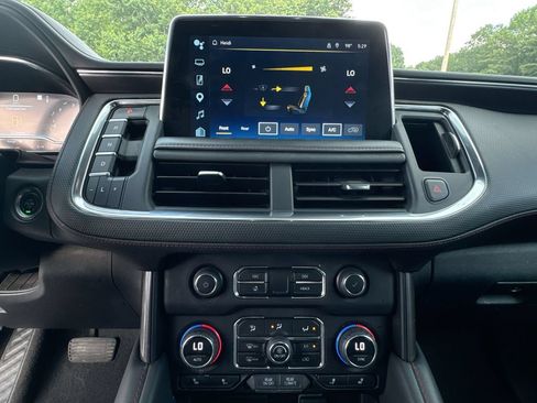 Used 2023 Chevrolet Suburban RST AWD/4WD image 25