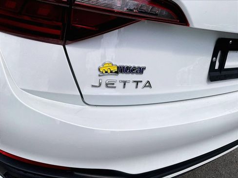 Used 2024 Volkswagen Jetta SE FWD image 28