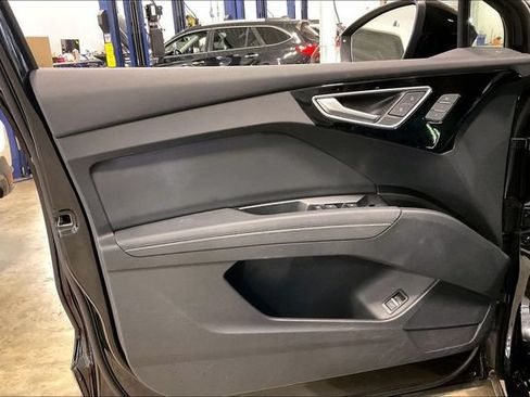 Used 2023 Audi Q4 e-tron Premium w/ Convenience Package AWD/4WD image 23