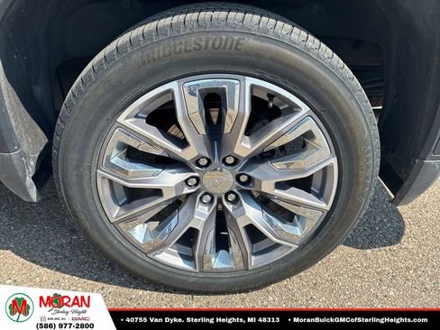 Used 2024 GMC Sierra 1500 Denali w/ Denali Reserve Package AWD/4WD image 9
