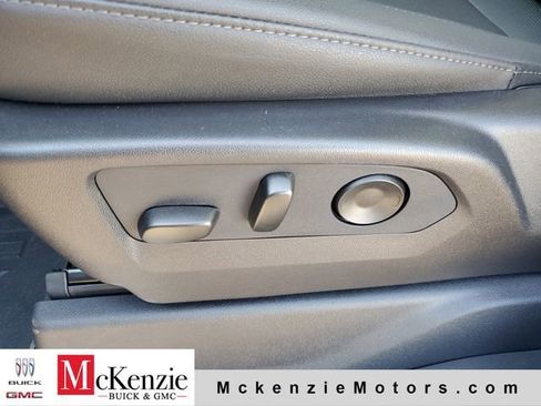 New 2026 GMC Sierra 3500 SLT w/ SLT Premium Package AWD/4WD image 7