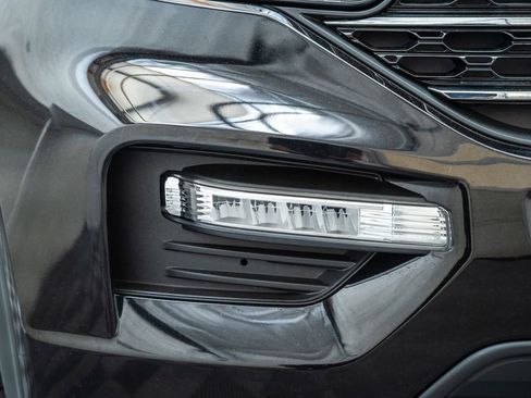 Used 2021 Ford Explorer XLT w/ Equipment Group 202A image 15