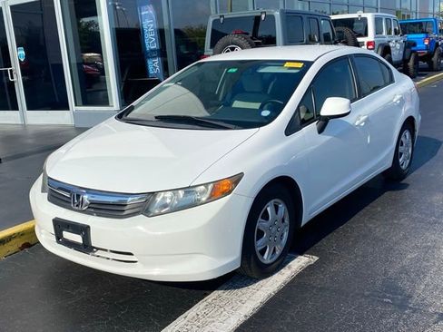 Used 2012 Honda Civic LX image 4