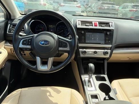 Used 2016 Subaru Outback 2.5i Limited AWD/4WD image 23