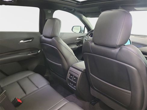 Used 2025 Cadillac XT4 Sport w/ Cold Weather Package image 28