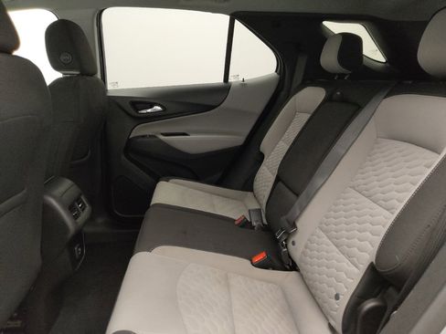 Used 2021 Chevrolet Equinox LT FWD image 18