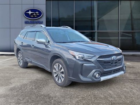 Used 2024 Subaru Outback Touring AWD/4WD image 2