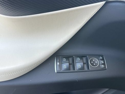 Used 2018 Tesla Model X 75D AWD/4WD image 11