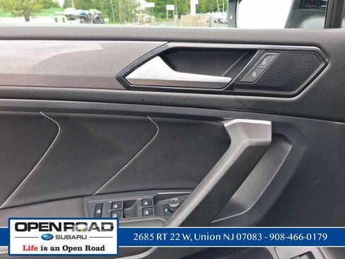 Used 2023 Volkswagen Tiguan SE AWD/4WD image 17