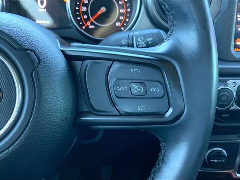 Used 2023 Jeep Gladiator Sport image 25