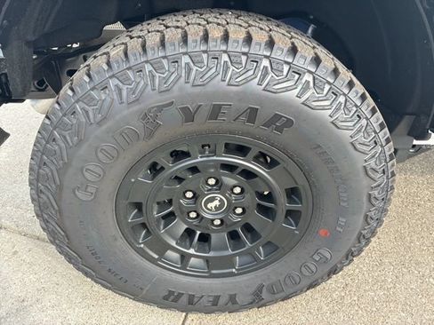 New 2026 Ford Bronco 4-Door w/ Sasquatch Package AWD/4WD image 13