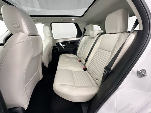 Used 2025 Land Rover Discovery Sport S image 23