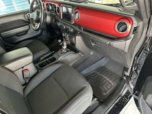 Used 2022 Jeep Wrangler Unlimited Rubicon image 35