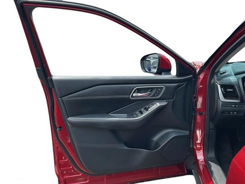 Used 2024 Nissan Rogue Platinum w/ Platinum Premium Package FWD image 11
