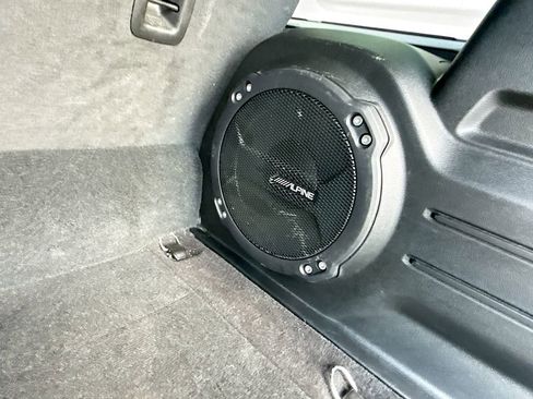Used 2023 Jeep Wrangler Unlimited w/ Sun & Screen Package AWD/4WD image 30