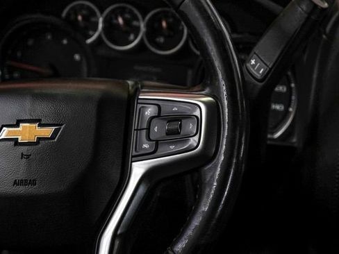 Used 2022 Chevrolet Silverado 3500 LT w/ Convenience Package image 16