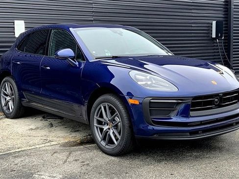 New 2025 Porsche Macan image 12
