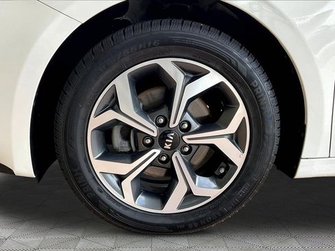 Used 2020 Kia Forte LXS FWD image 30
