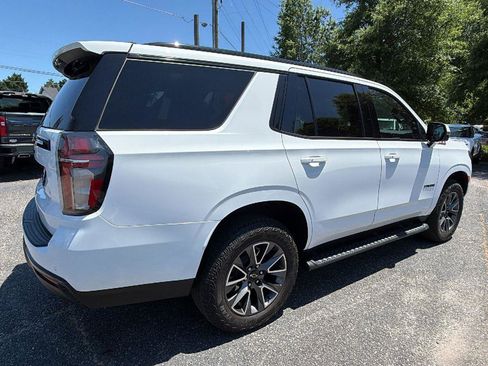 Used 2024 Chevrolet Tahoe Z71 w/ Luxury Package AWD/4WD image 5