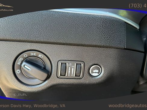 Used 2020 Dodge Charger SXT w/ Leather Interior Group RWD image 14