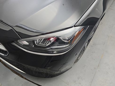 Used 2025 Mercedes-Benz C 300 Sedan image 12