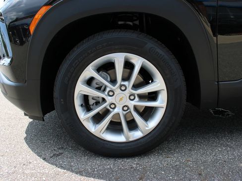 New 2026 Chevrolet TrailBlazer LS w/ LS Convenience Package FWD image 25