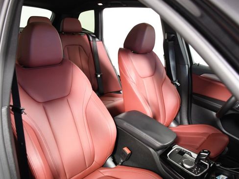 Used 2024 BMW X3 M40i image 17