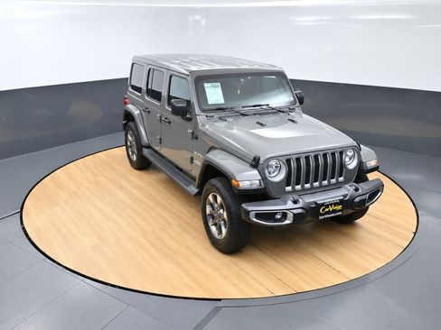 Used 2023 Jeep Wrangler Unlimited Sahara w/ Cold Weather Group AWD/4WD image 5