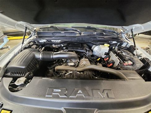 Used 2020 RAM 1500 Laramie image 27