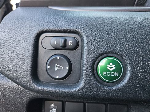 Used 2022 Honda Pilot Sport image 27