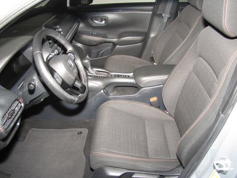 Certified 2024 Honda HR-V Sport image 8