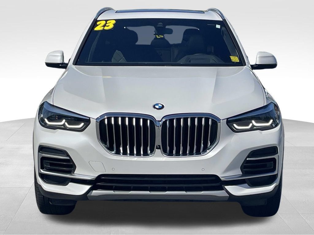 Used 2023 BMW X5 xDrive40i w/ Premium Package AWD/4WD image 9