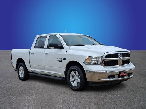 Used 2022 RAM 1500 Classic SLT w/ Electronics Convenience Group image 3