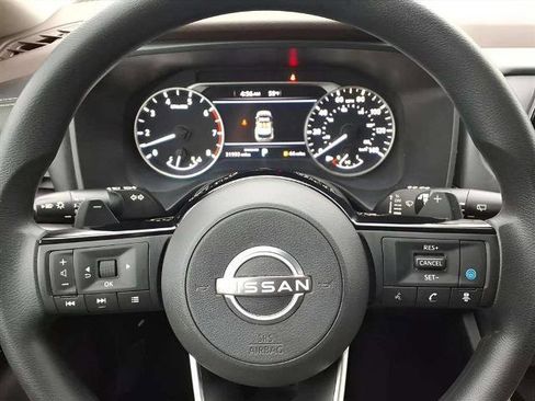 Certified 2023 Nissan Rogue SV FWD image 15