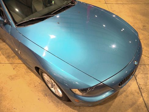 Used 2005 BMW Z4 2.5i image 30