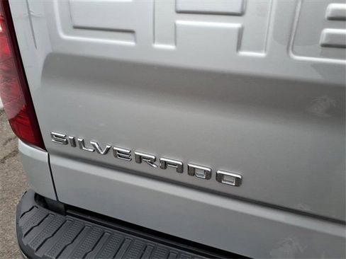 Used 2021 Chevrolet Silverado 1500 LT image 17