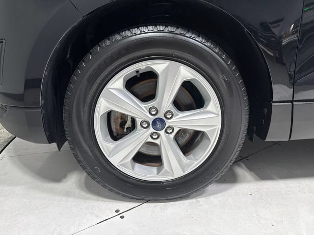 Used 2017 Ford Edge SE AWD/4WD image 5
