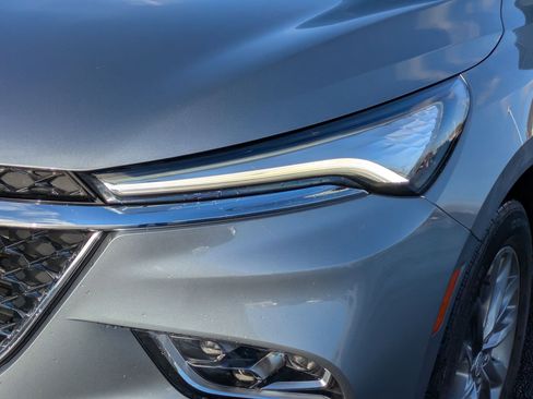 Used 2023 Buick Enclave Avenir w/ Avenir Technology Package image 10