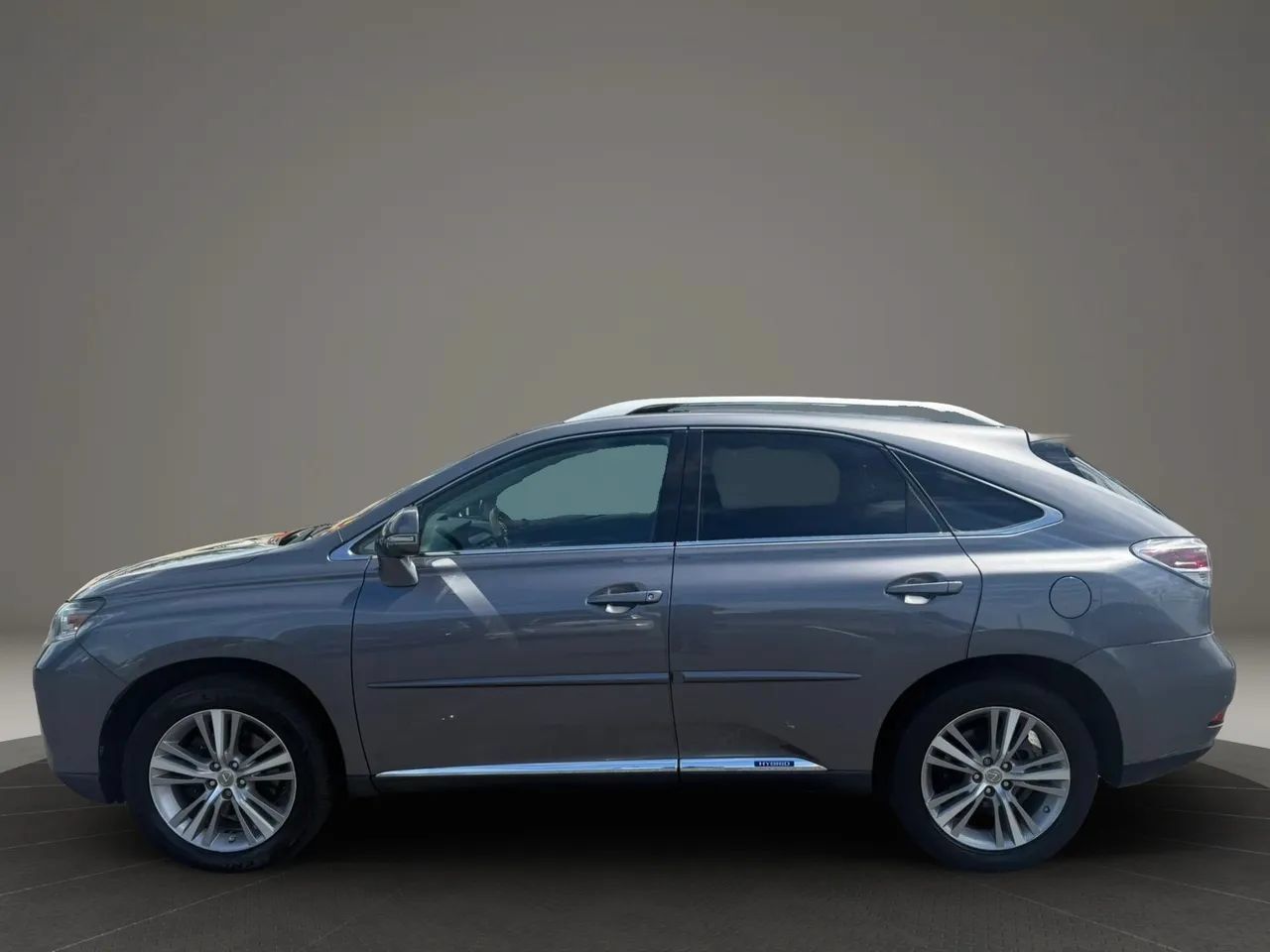 Used 2015 Lexus RX 450h AWD image 10